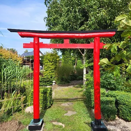 ホームステイ Pod 22 Bis *