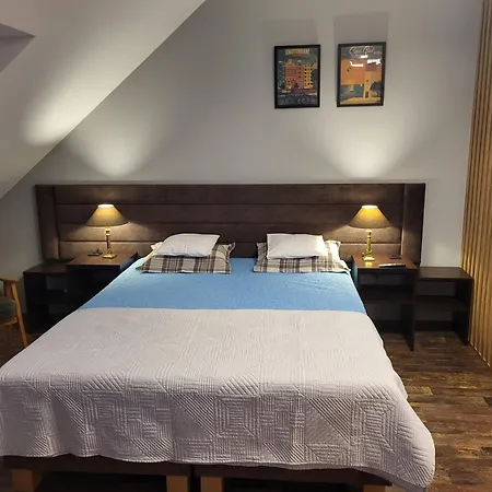 ホームステイ Pod 22 Bis *