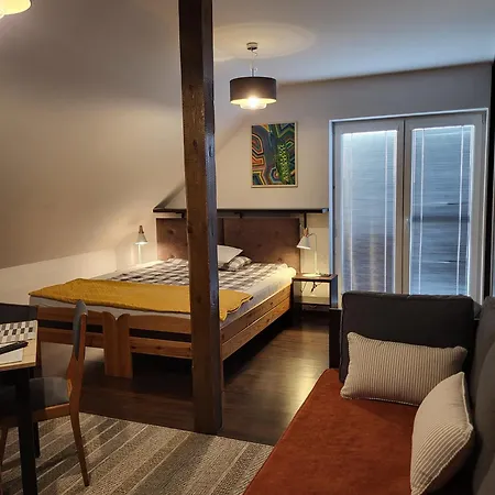 ホームステイ Pod 22 Bis *